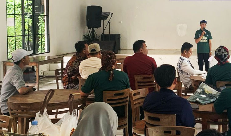 Suasana Pertemuan Akbar Paguyuban Asep Dunia (PAD) DPD Bekasi Raya yang digelar pada Rabu, 1 Mei 2025 - (Sumber: Asep Rochman)